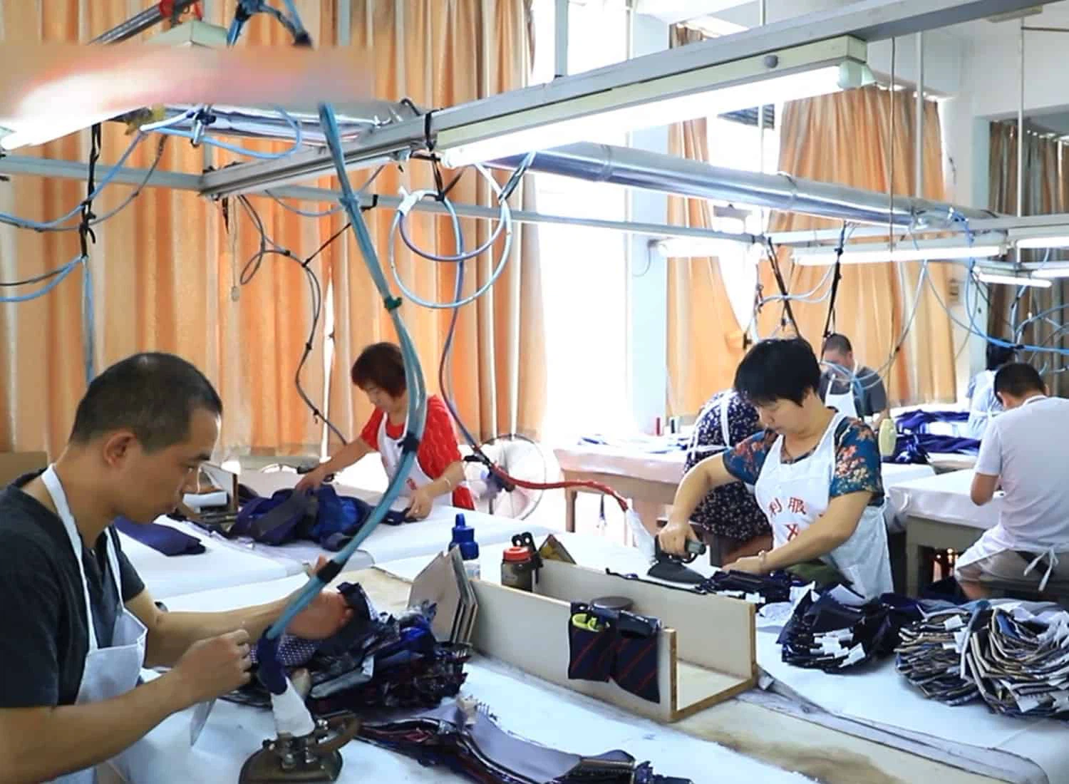 97 necktie Ironing 97 necktie Ironing